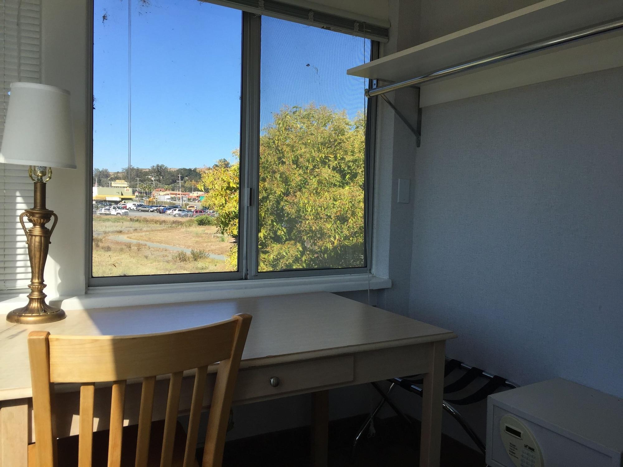 Travelodge By Wyndham Mill Valley/Sausalito Exterior photo